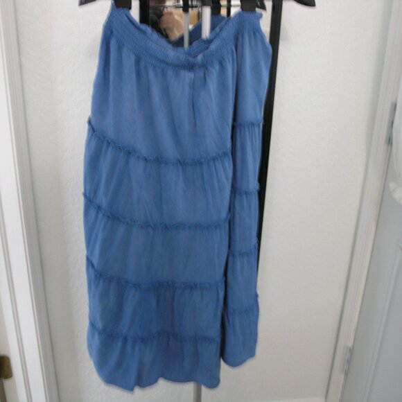Mile Gabrielle Blue tiered Rayon skirt Size Large - Picture 8 of 12